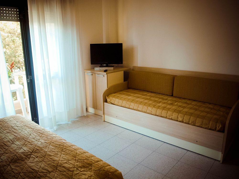 Residence Internazionale Rimini Exterior foto
